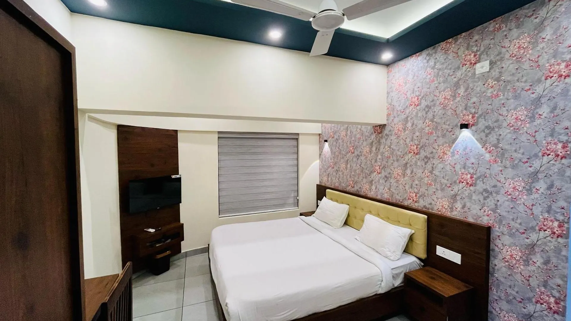 Kovilakam Achutham Guruvayur Hotel