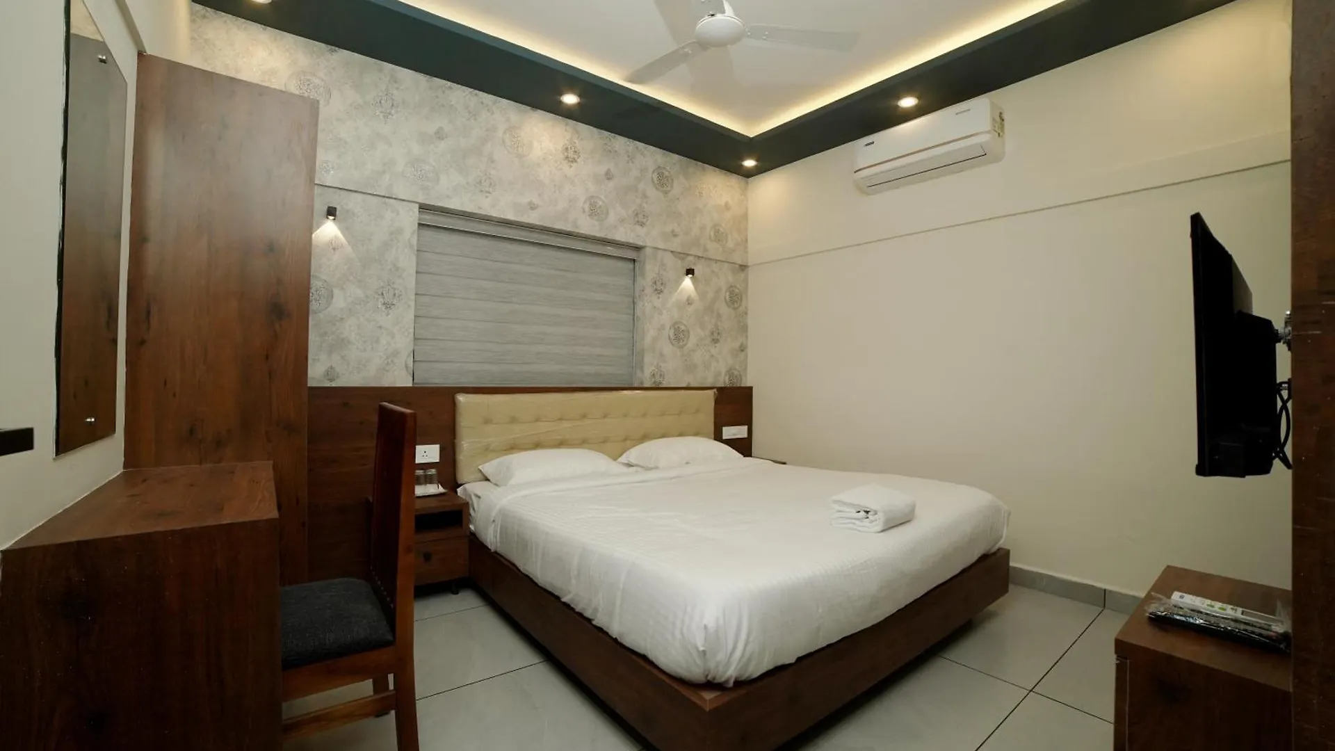 Hotel Kovilakam Achutham Guruvayur