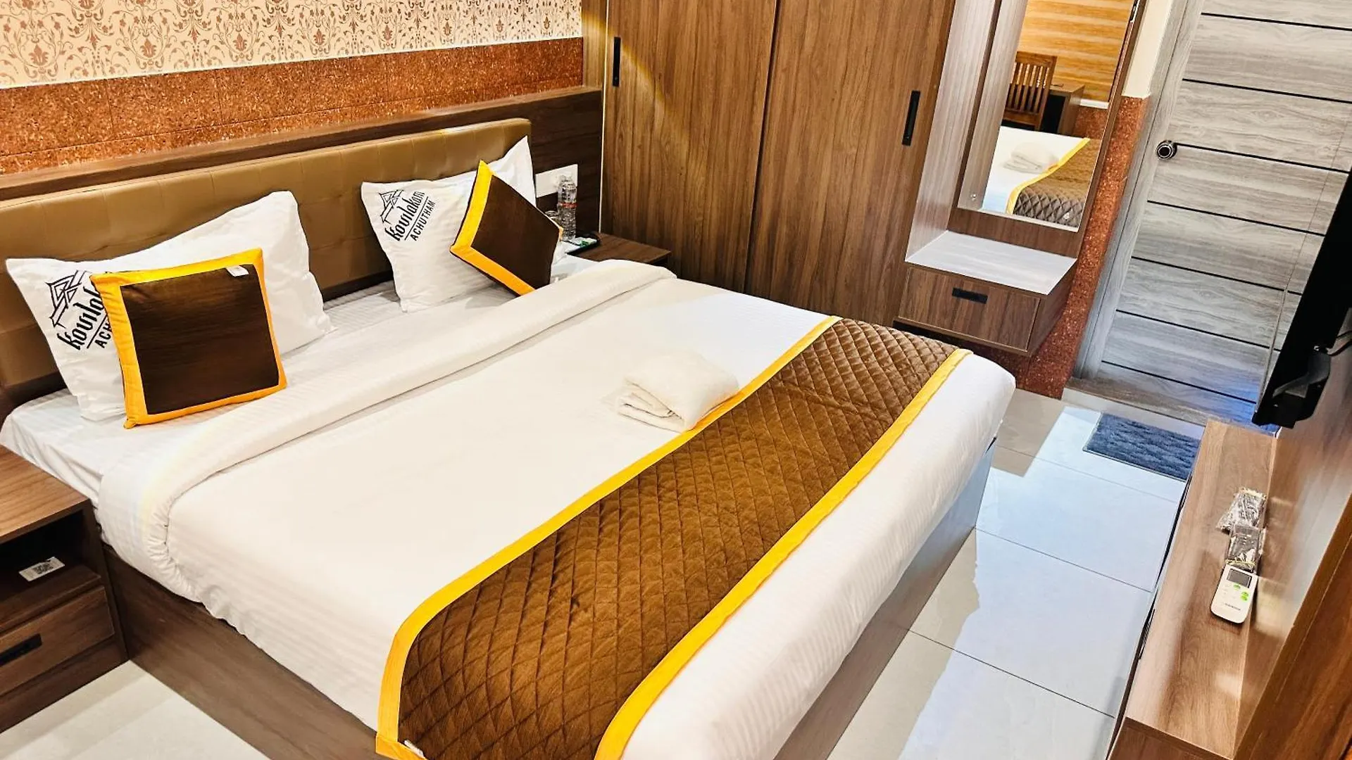 Kovilakam Achutham Guruvayur 3*,